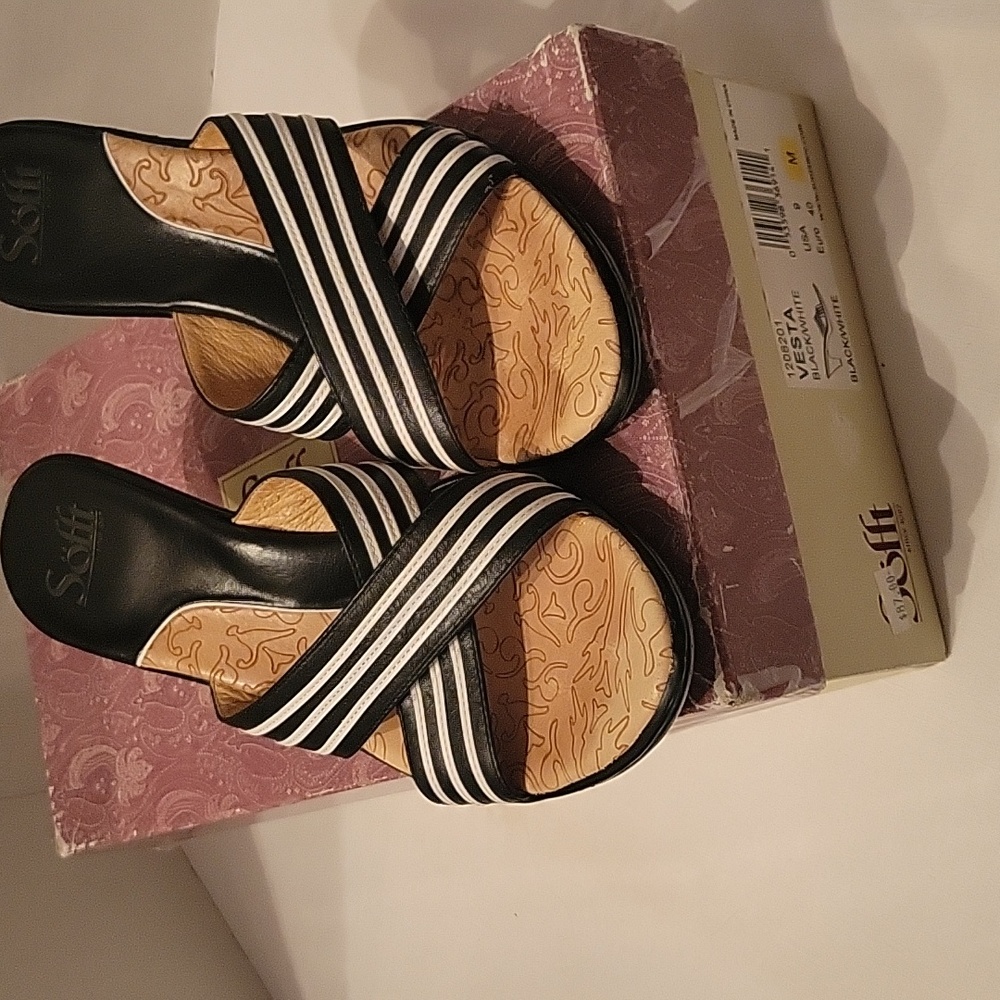 Sofft women's black and white heels sz 9